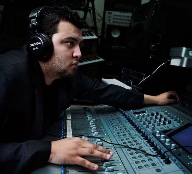Tascam TH-02 review